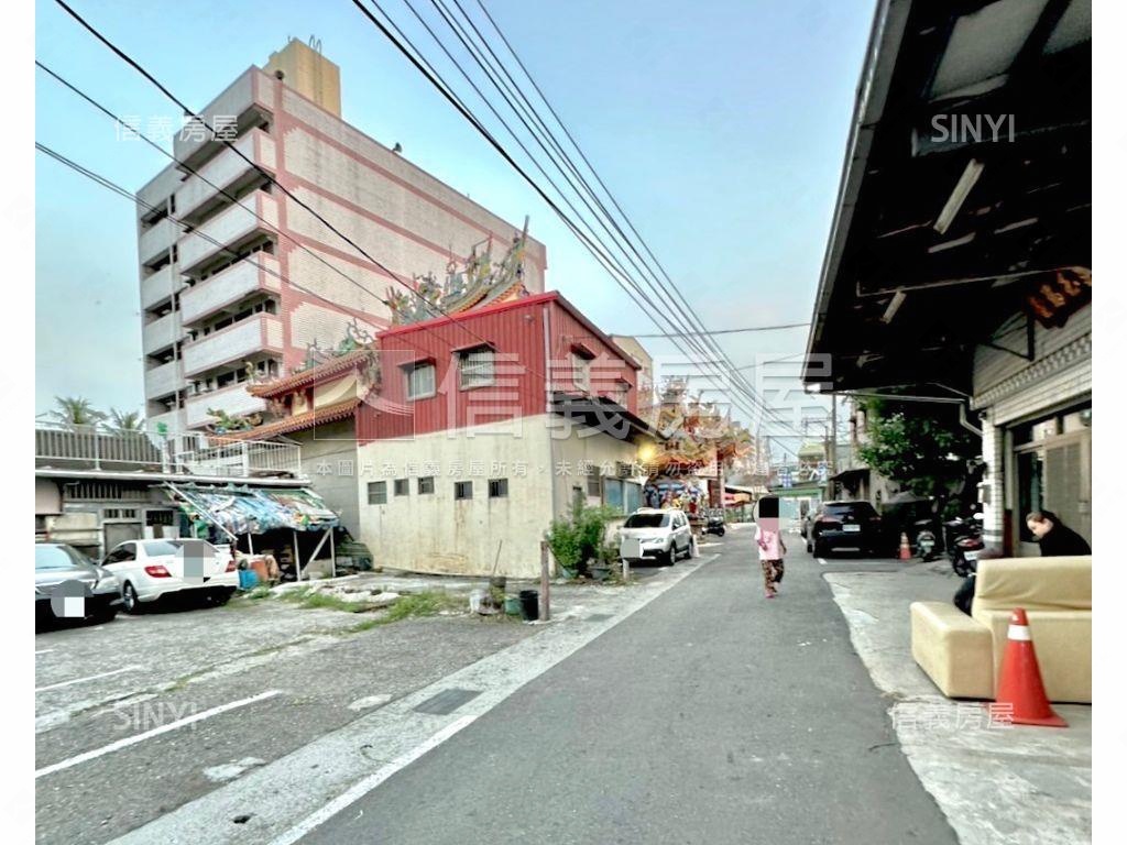 嘉義市老吸巷住宅區停車場房屋室內格局與周邊環境