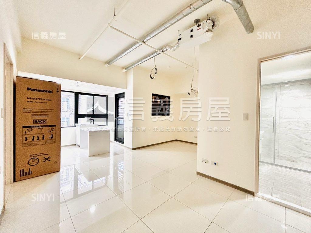 近秋紅谷旁新２房高樓平車房屋室內格局與周邊環境