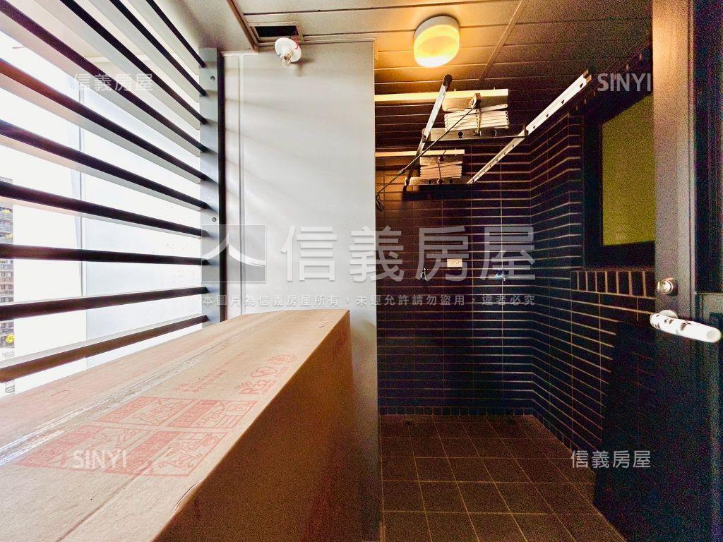 近秋紅谷旁新２房高樓平車房屋室內格局與周邊環境