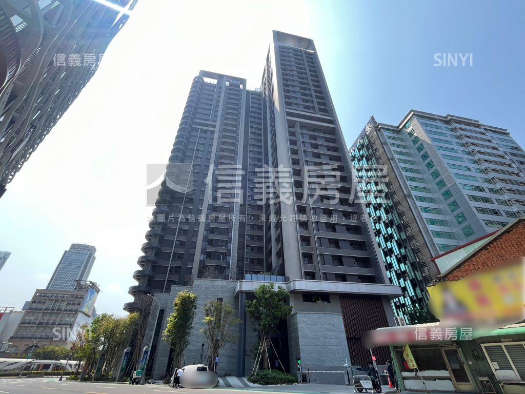 近秋紅谷旁新２房高樓平車房屋室內格局與周邊環境