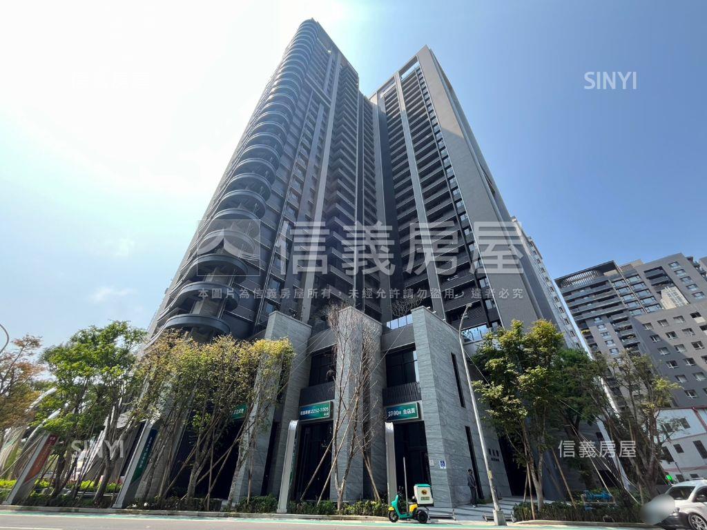 近秋紅谷旁新２房高樓平車房屋室內格局與周邊環境