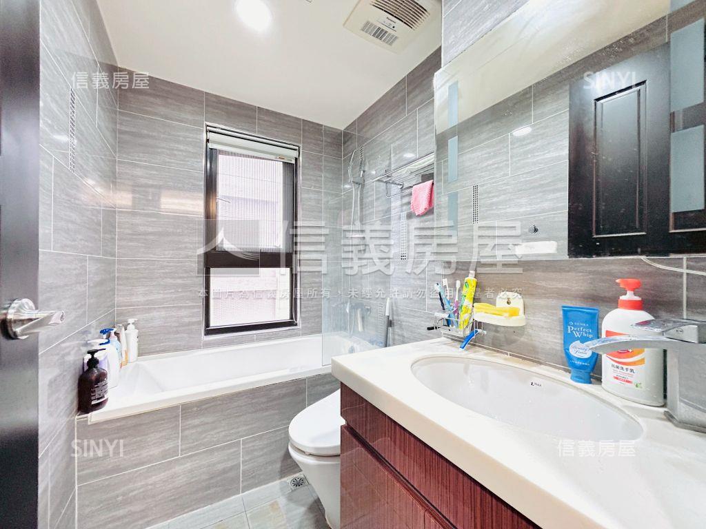 中路重劃區質感大兩房車位房屋室內格局與周邊環境