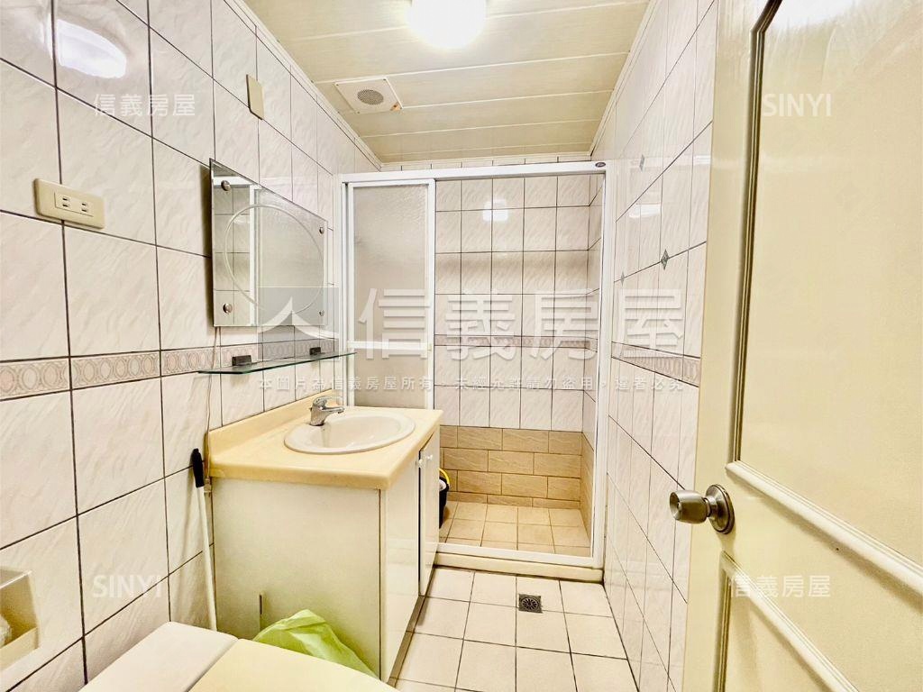 大自然社區美透天房屋室內格局與周邊環境