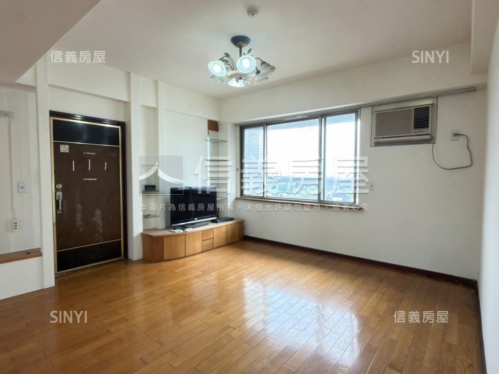 大里美裝潢大兩房大空間房屋室內格局與周邊環境