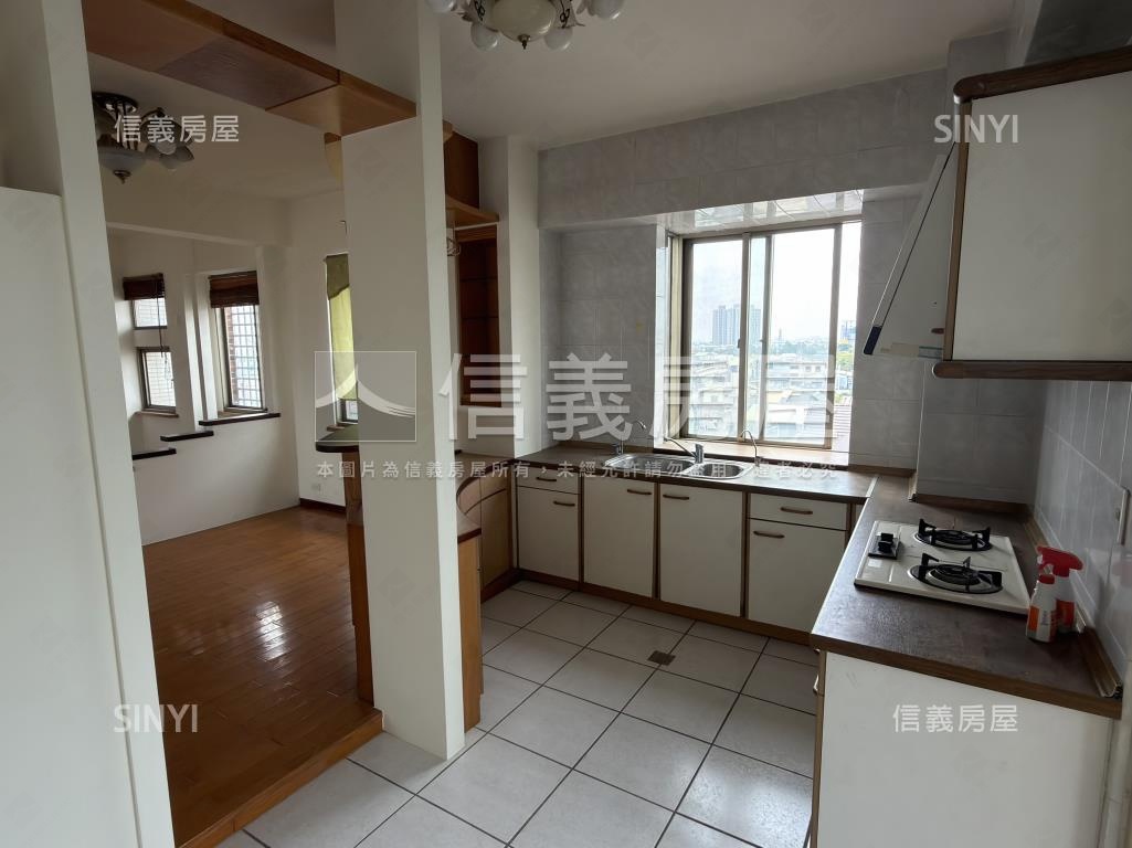 大里美裝潢大兩房大空間房屋室內格局與周邊環境