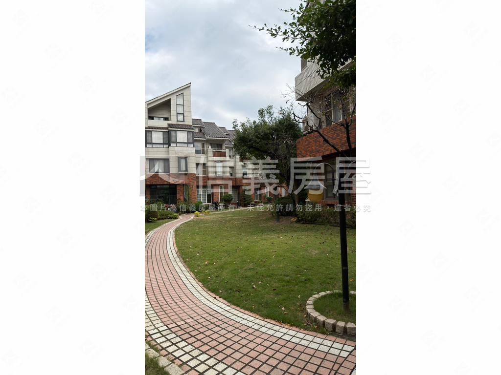 大里美裝潢大兩房大空間房屋室內格局與周邊環境