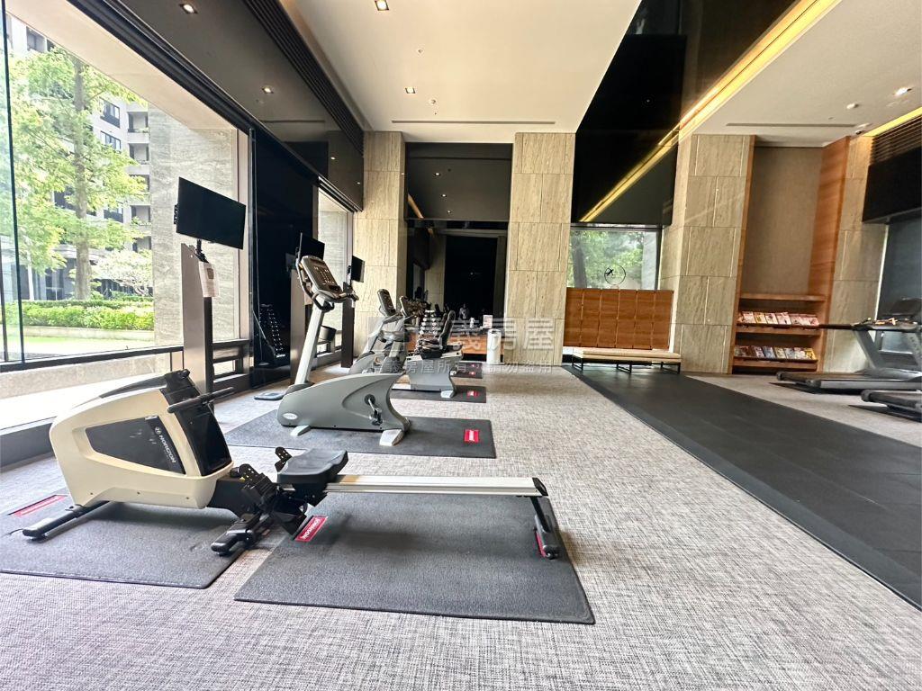 專任名邸惠宇仰德磅礡再現房屋室內格局與周邊環境