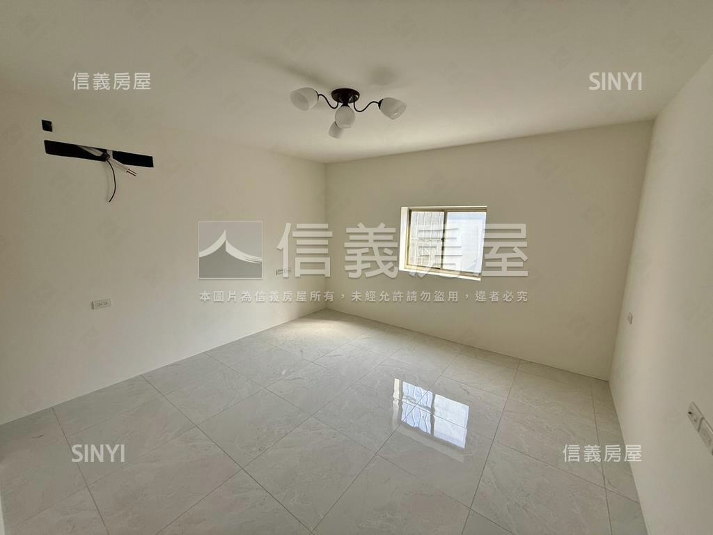 近南紡裕農路整新店住房屋室內格局與周邊環境