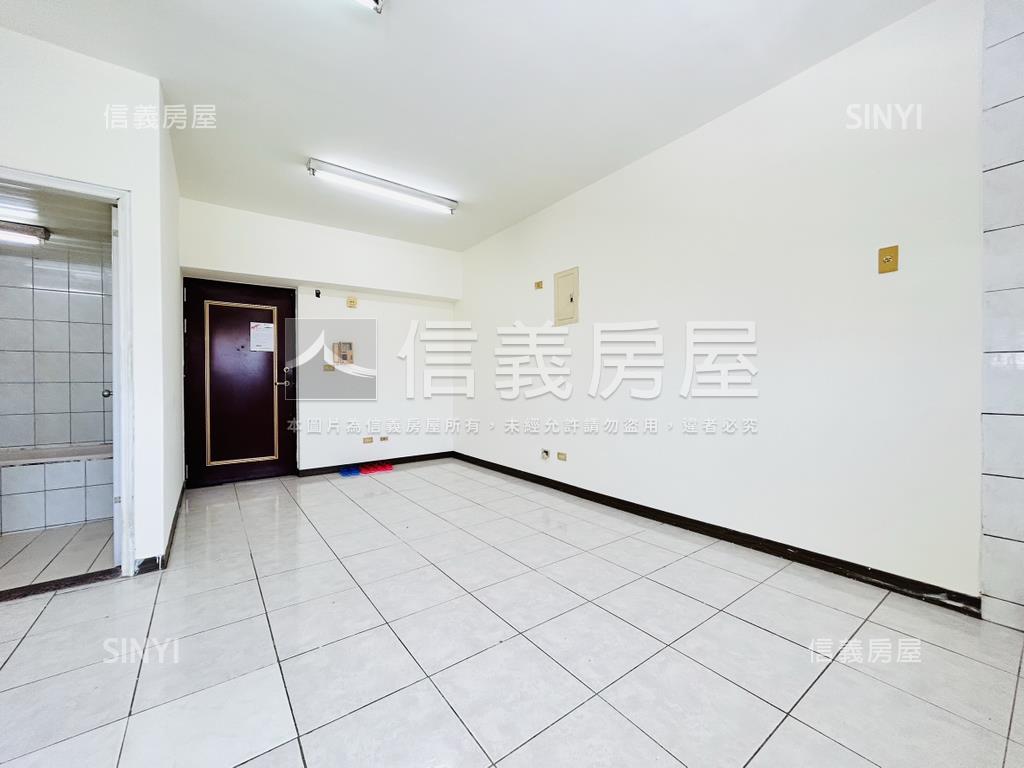 三重商工旁。臻藏高樓兩房房屋室內格局與周邊環境