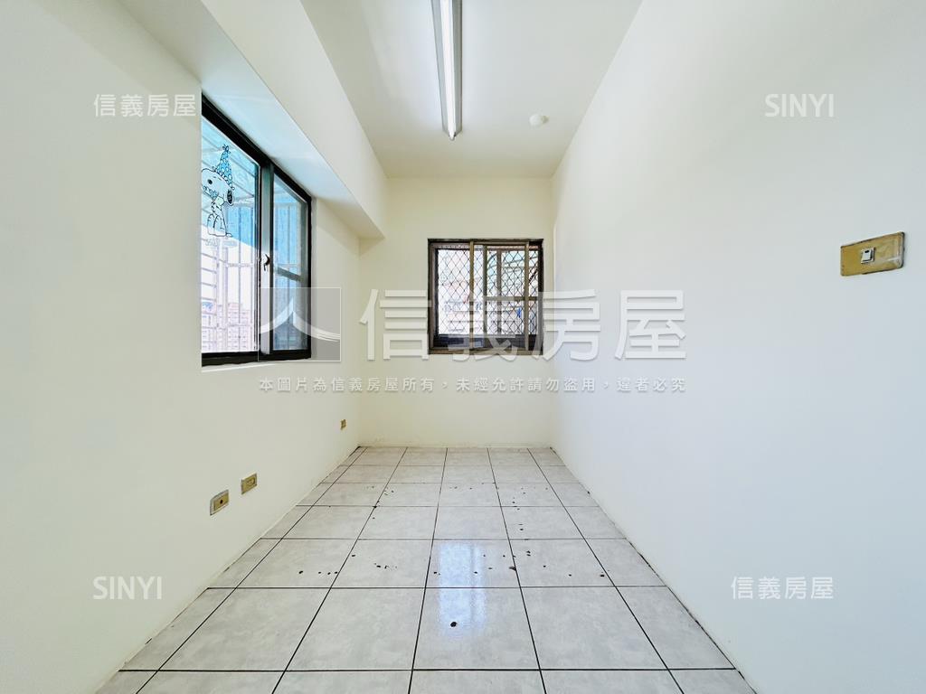 三重商工旁。臻藏高樓兩房房屋室內格局與周邊環境
