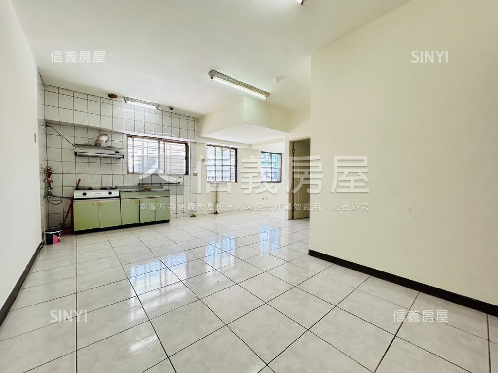 三重商工旁。臻藏高樓兩房房屋室內格局與周邊環境