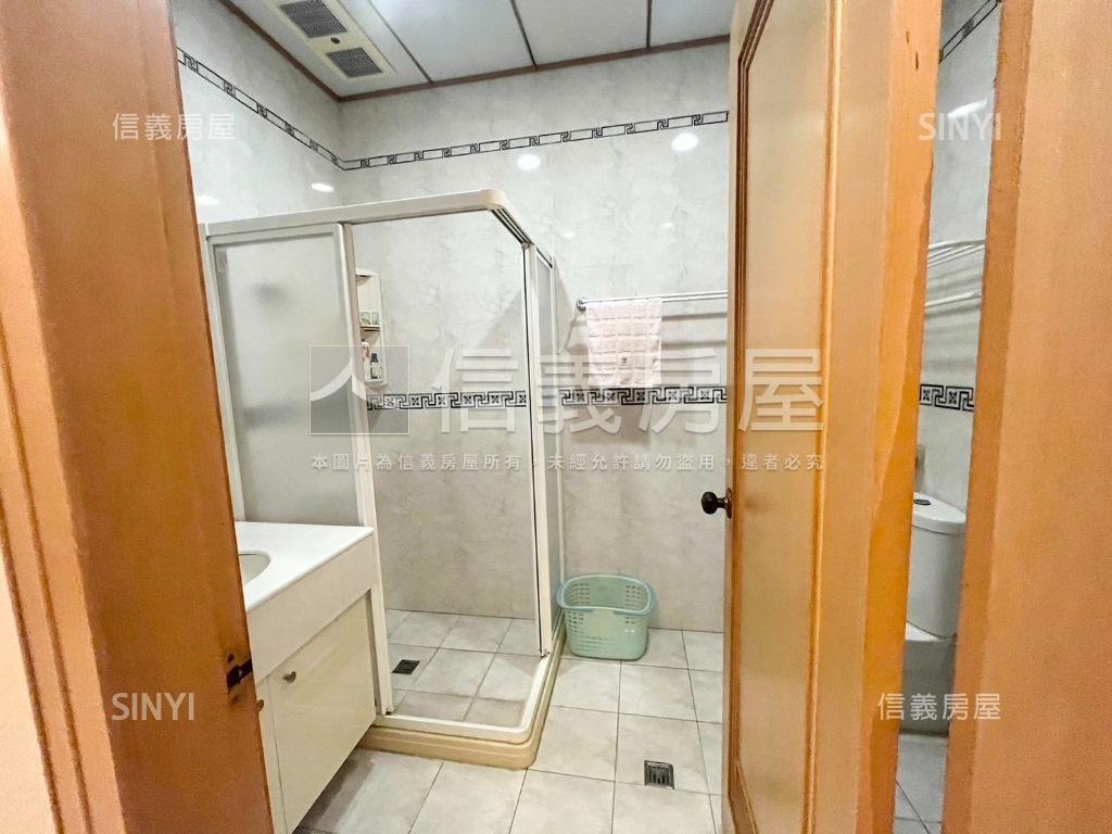 雲天硯彩。流霞逸景房屋室內格局與周邊環境