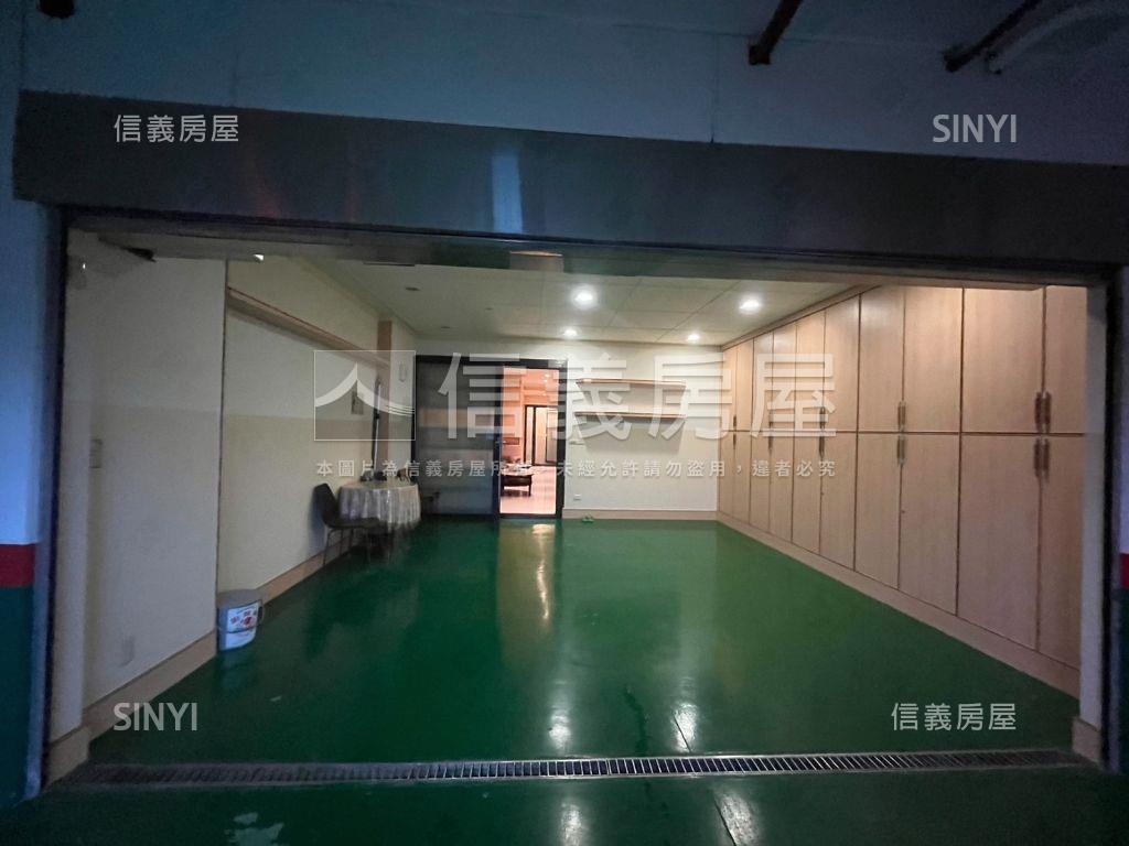 雲天硯彩。流霞逸景房屋室內格局與周邊環境
