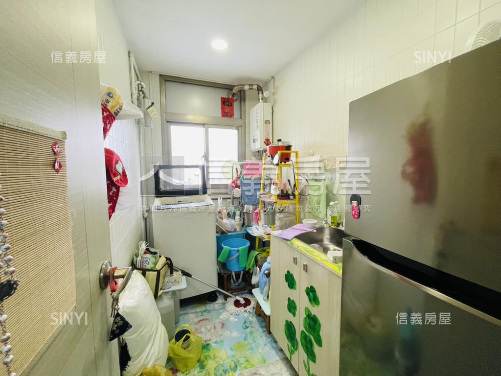 近捷運美三房低總價二樓房屋室內格局與周邊環境