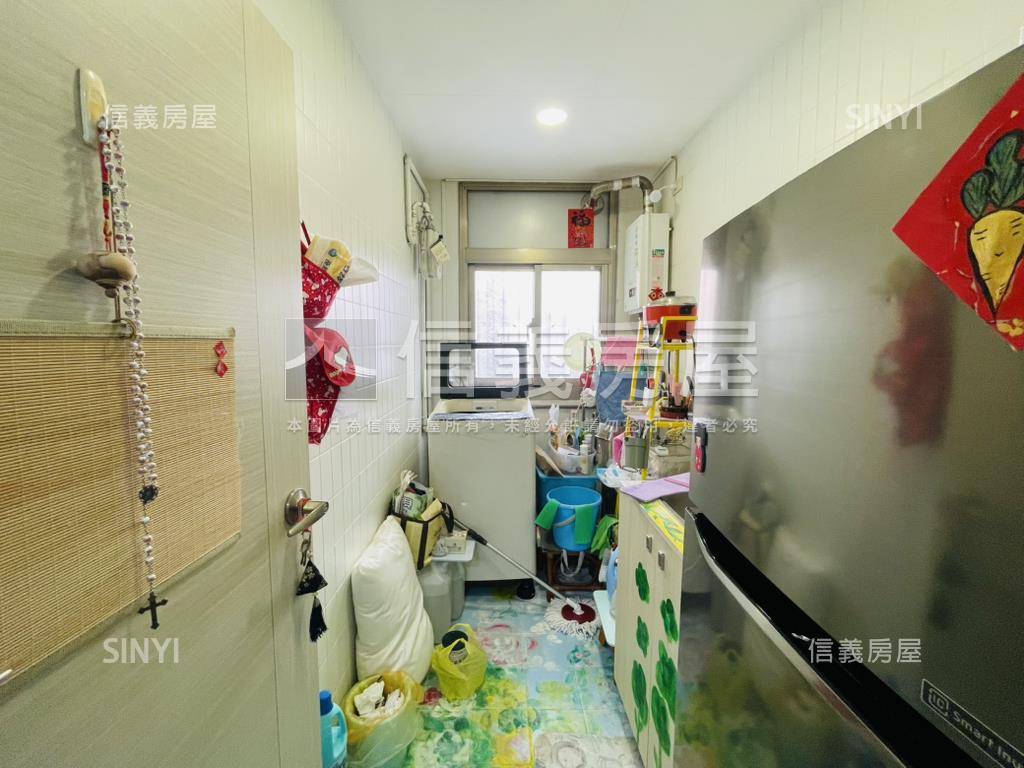 近捷運美三房低總價二樓房屋室內格局與周邊環境