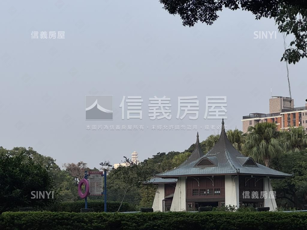 東區近秀泰前後臨路透天房屋室內格局與周邊環境