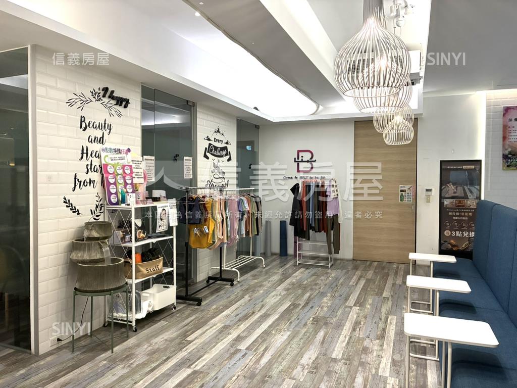 五權西路商用雙層大空間房屋室內格局與周邊環境