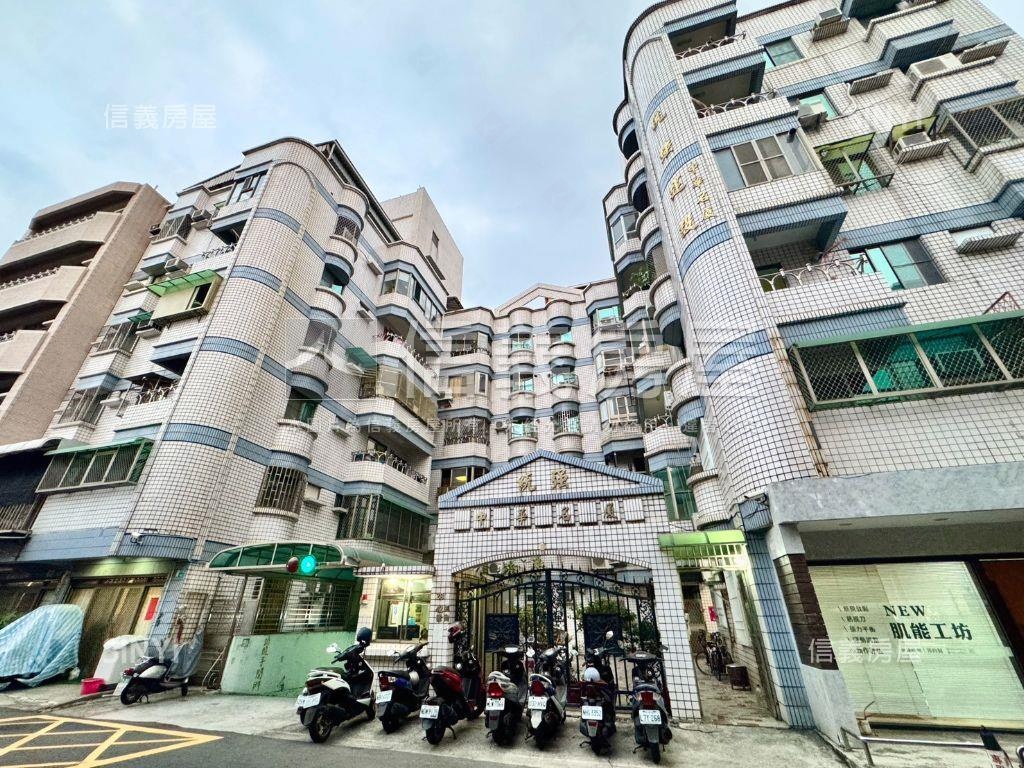 大橋商圈社區型三房含車位房屋室內格局與周邊環境