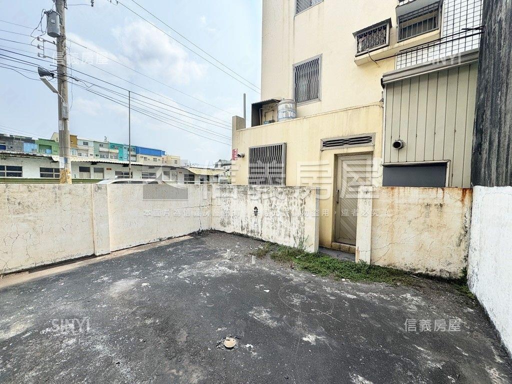 近捷運林園延伸線邊間透天房屋室內格局與周邊環境