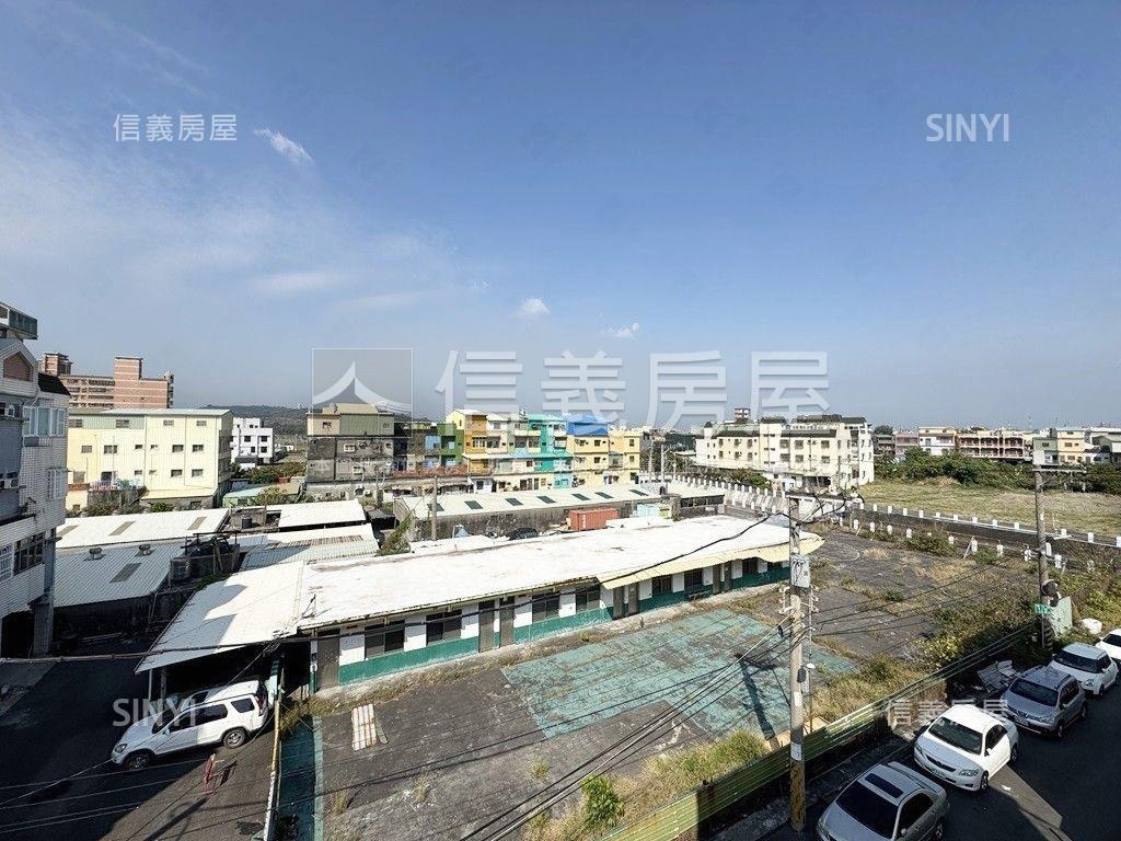 近捷運林園延伸線邊間透天房屋室內格局與周邊環境