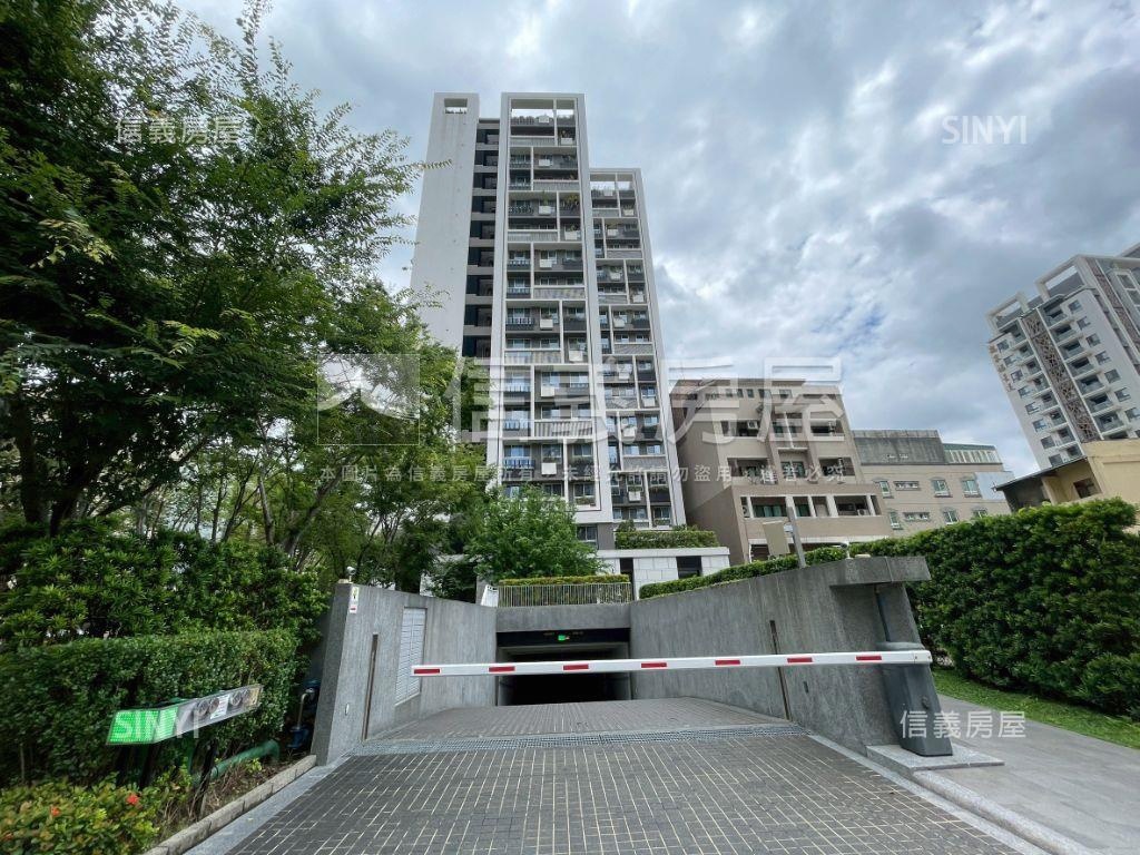 裕森林邊間兩房平車裝潢戶房屋室內格局與周邊環境