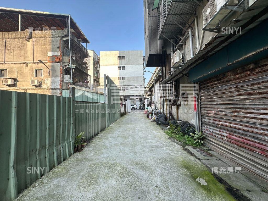 中正透天房屋室內格局與周邊環境