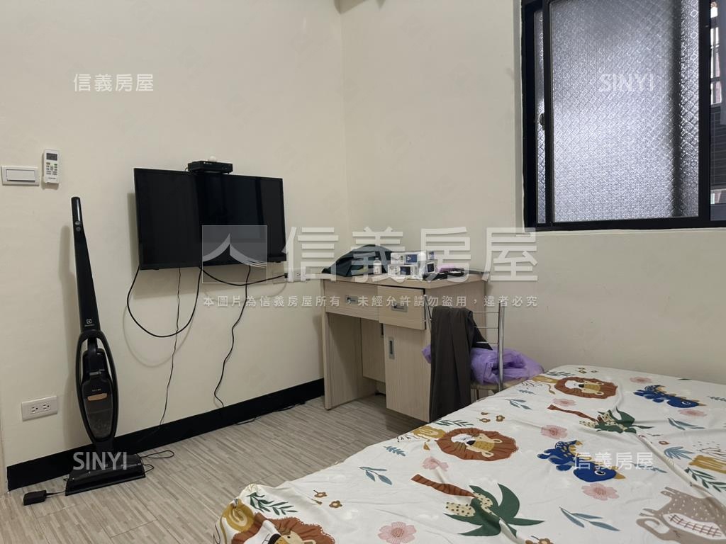 大學城四房車位大邊間房屋室內格局與周邊環境