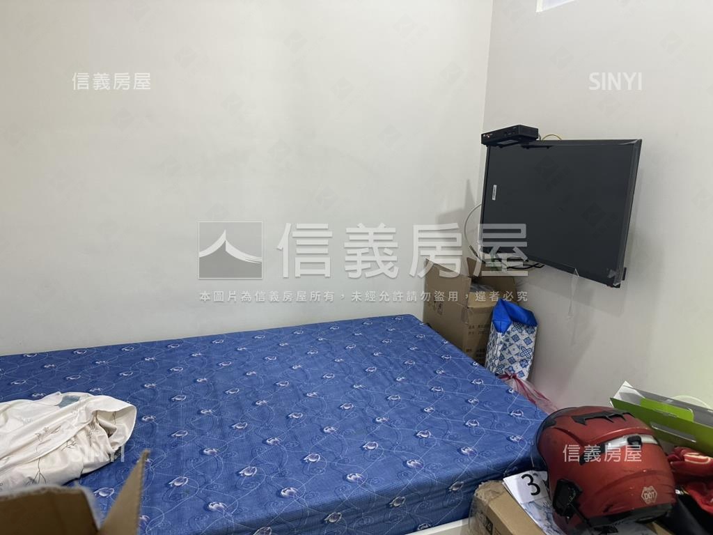 大學城四房車位大邊間房屋室內格局與周邊環境