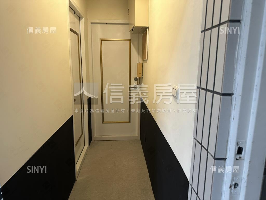 大學城四房車位大邊間房屋室內格局與周邊環境