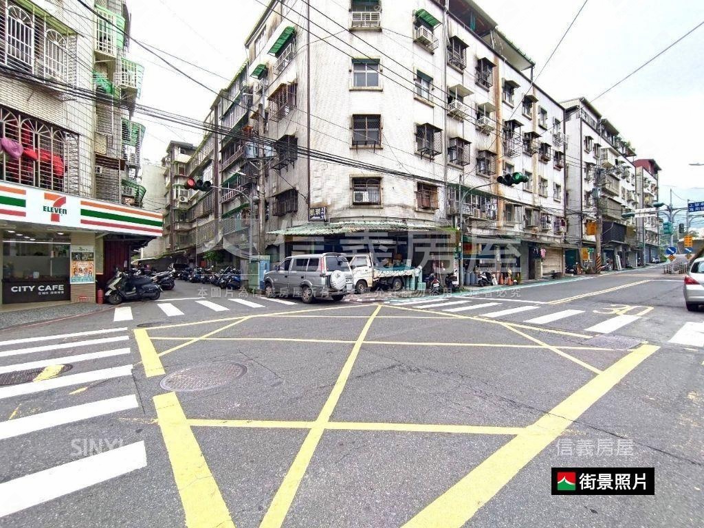 大學城四房車位大邊間房屋室內格局與周邊環境
