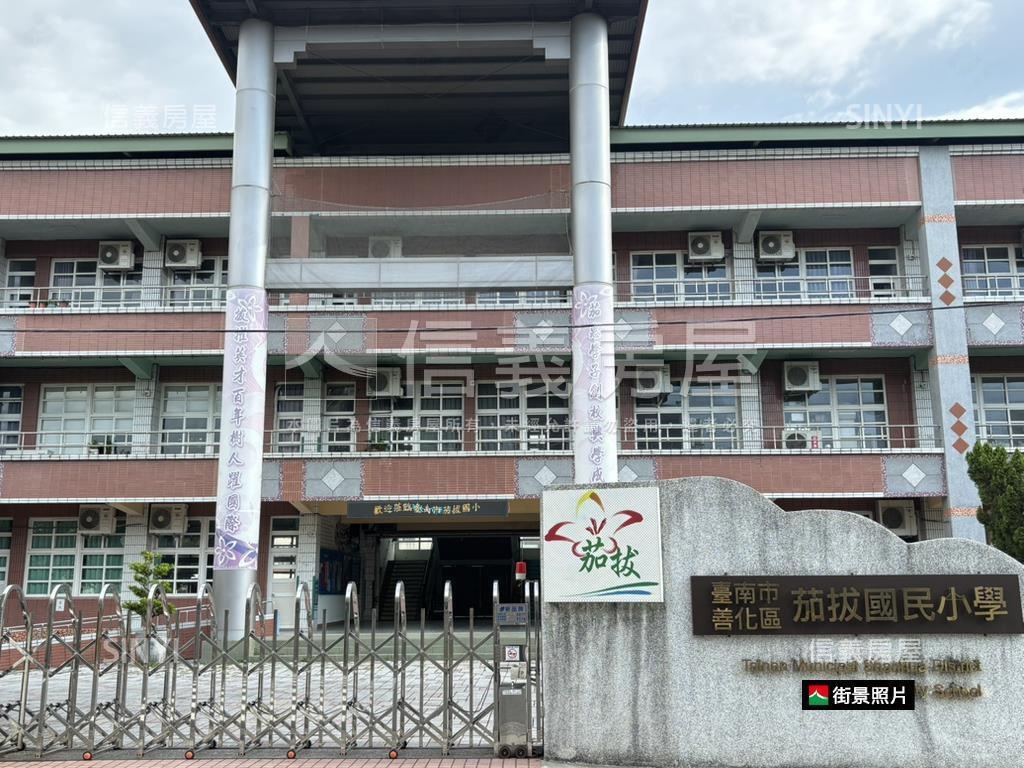 淳真年代２｜８Ｆ三房車房屋室內格局與周邊環境