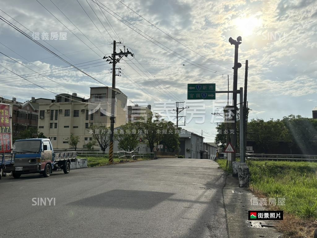 淳真年代２｜８Ｆ三房車房屋室內格局與周邊環境