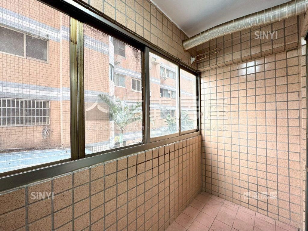綠灣柳川前美樓店房屋室內格局與周邊環境