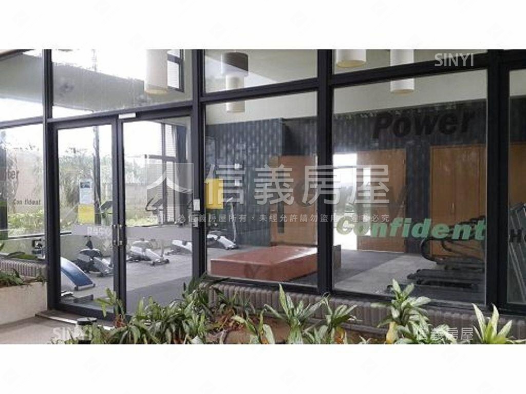 棕櫚泉美三房採光戶房屋室內格局與周邊環境