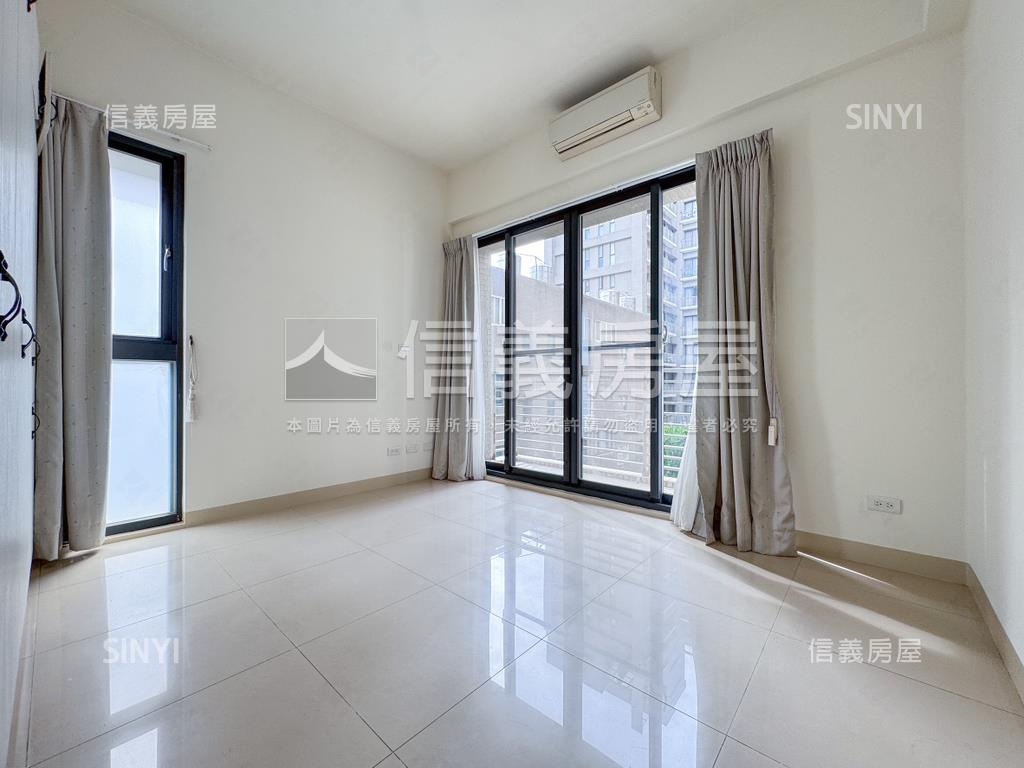 棕櫚泉美三房採光戶房屋室內格局與周邊環境