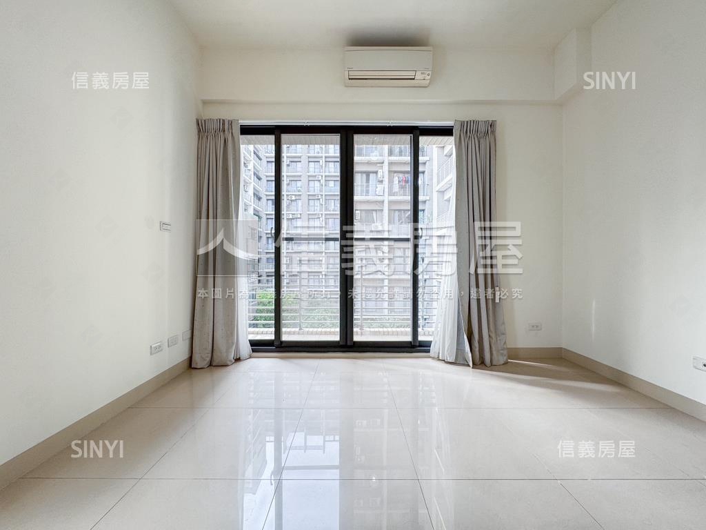 棕櫚泉美三房採光戶房屋室內格局與周邊環境