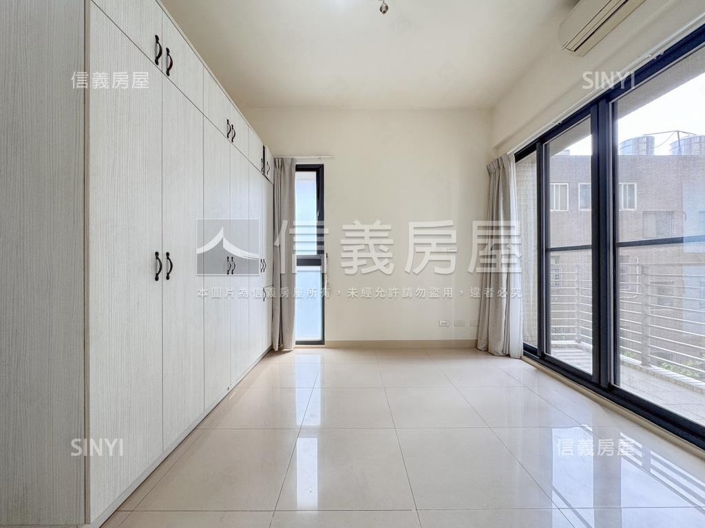 棕櫚泉美三房採光戶房屋室內格局與周邊環境