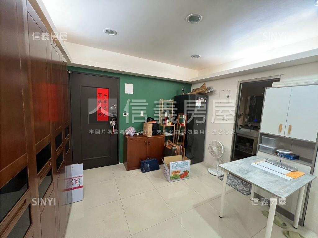 雙子星低總方正美屋房屋室內格局與周邊環境