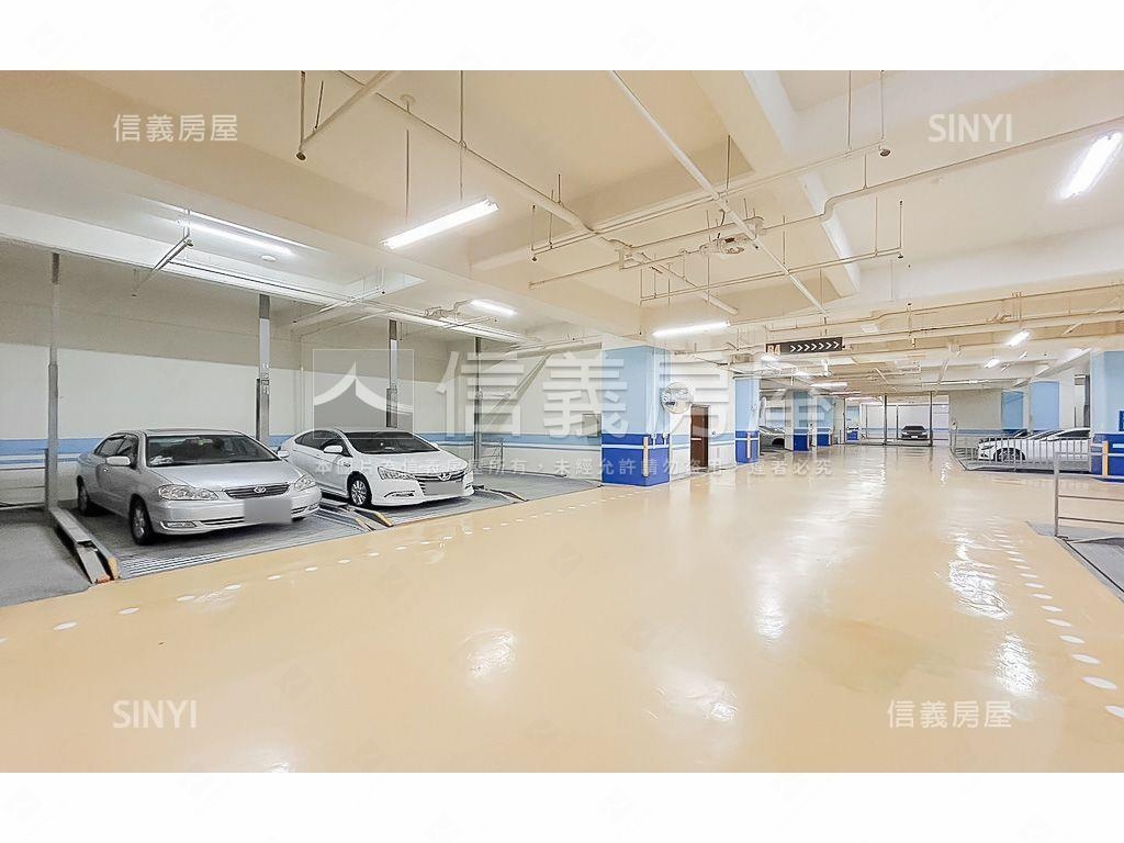 專任｜巴六兩房兩衛附車位房屋室內格局與周邊環境