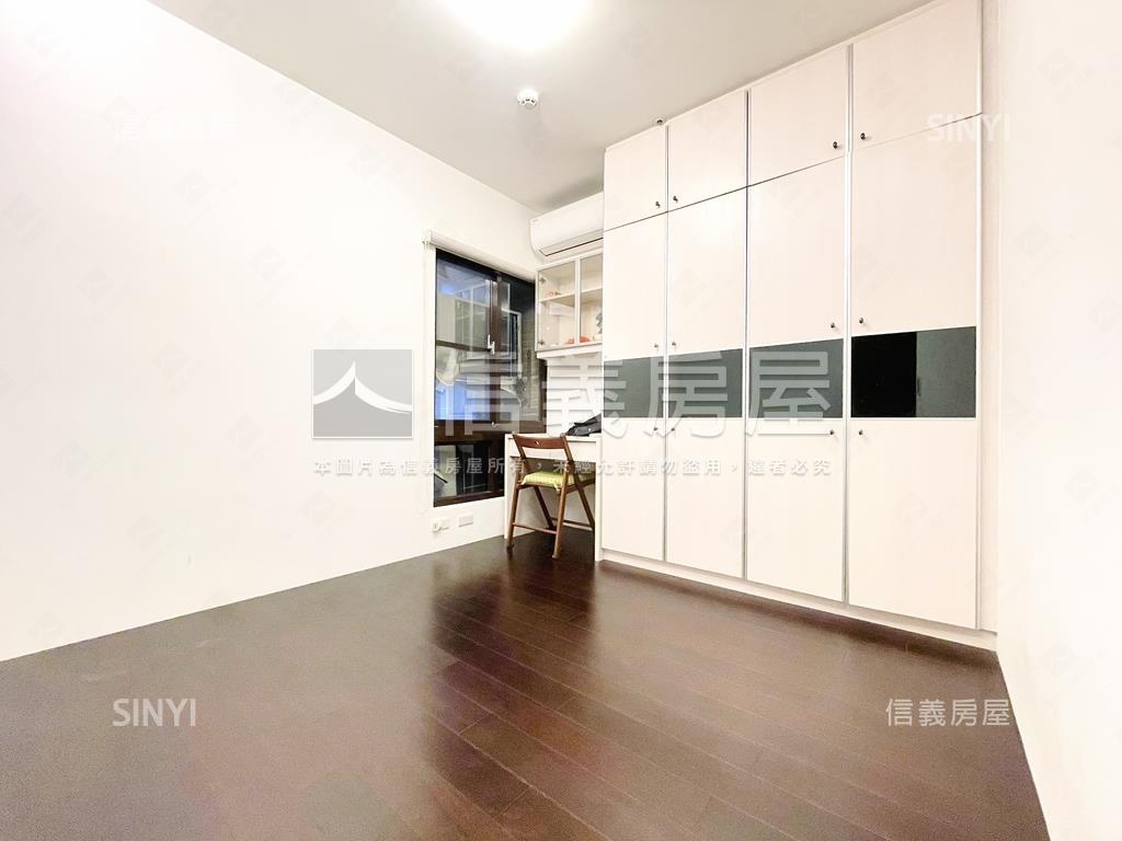 精選★Ｕ未來面中庭裝潢屋房屋室內格局與周邊環境