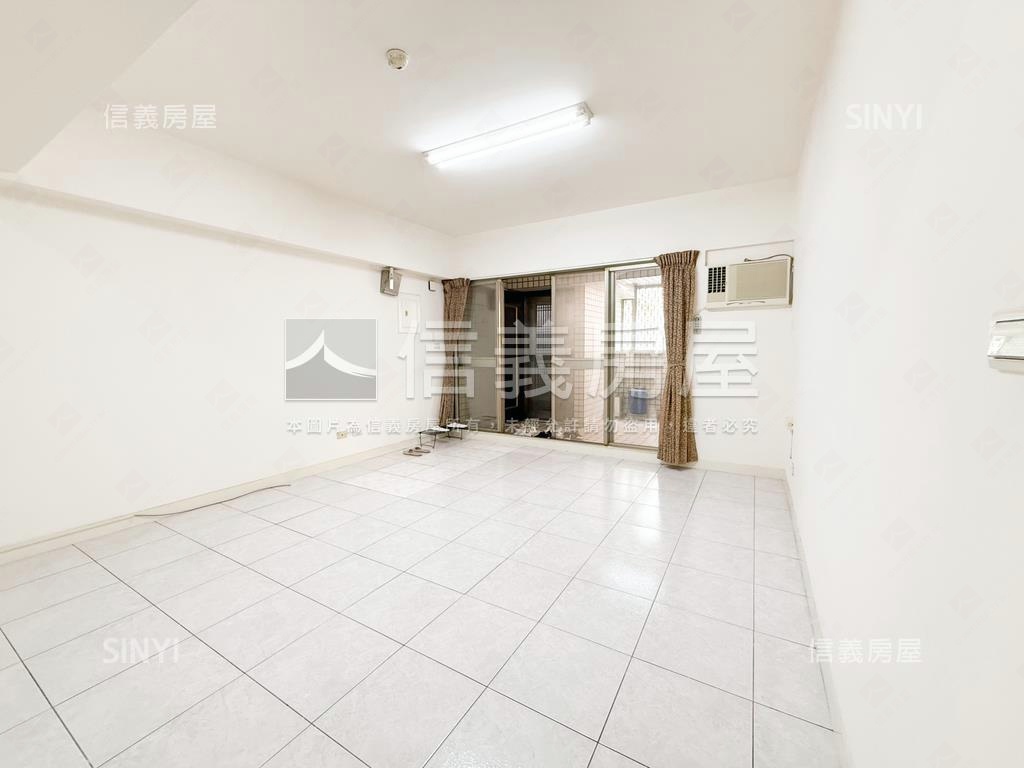 近五甲陽台進出美三房平車房屋室內格局與周邊環境