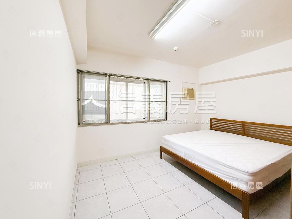 近五甲陽台進出美三房平車房屋室內格局與周邊環境