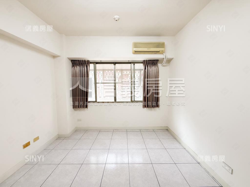 近五甲陽台進出美三房平車房屋室內格局與周邊環境