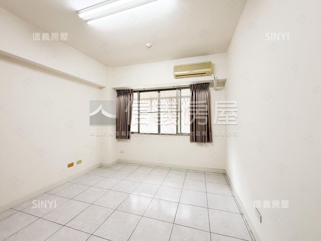 近五甲陽台進出美三房平車房屋室內格局與周邊環境