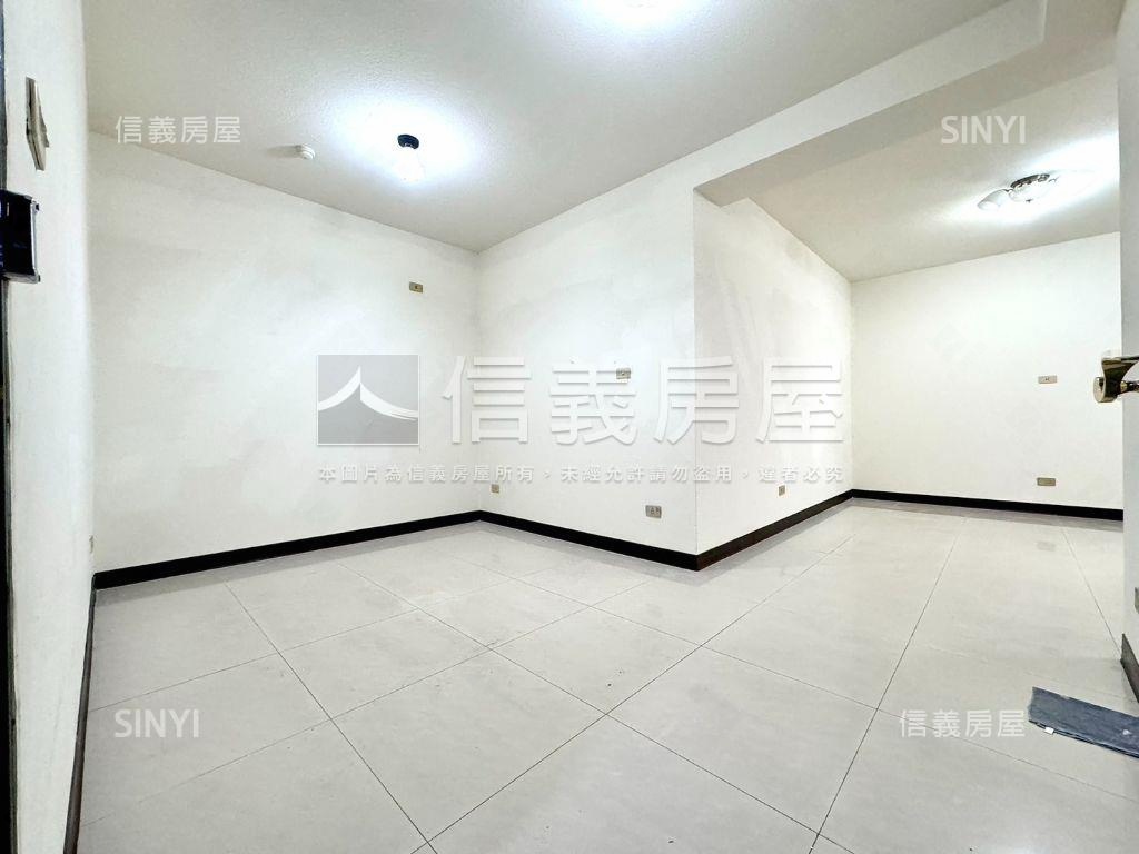 專任中友綠園邸三房露臺戶房屋室內格局與周邊環境