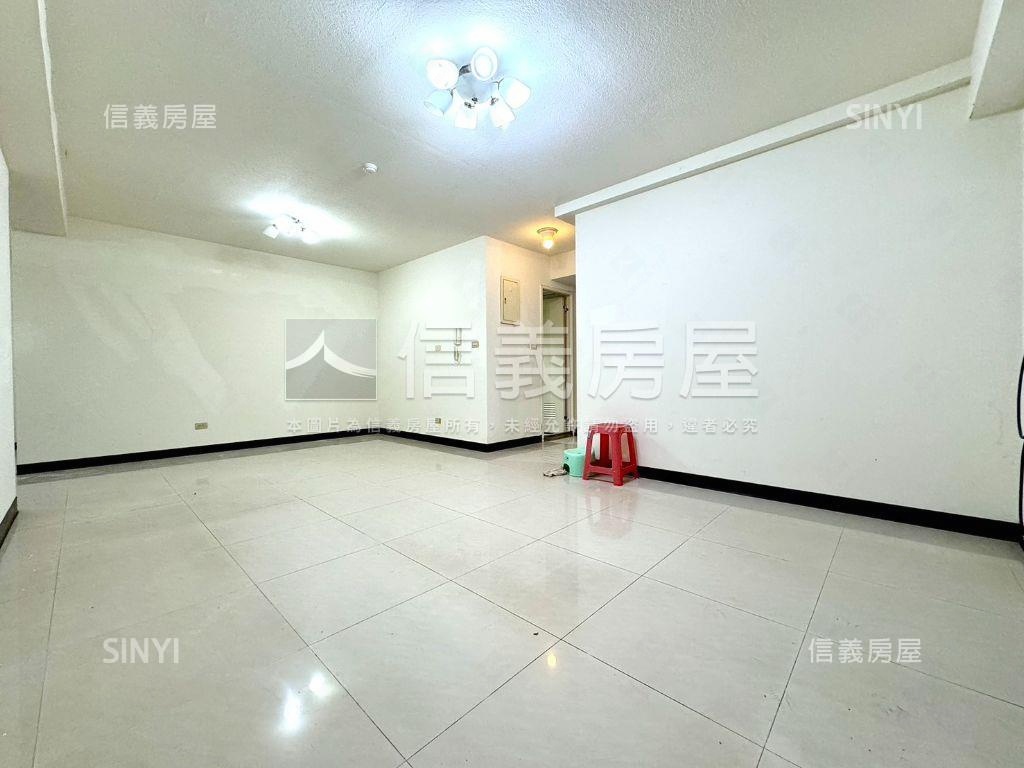 專任中友綠園邸三房露臺戶房屋室內格局與周邊環境