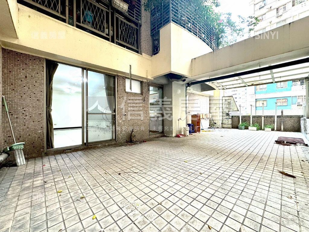 專任中友綠園邸三房露臺戶房屋室內格局與周邊環境