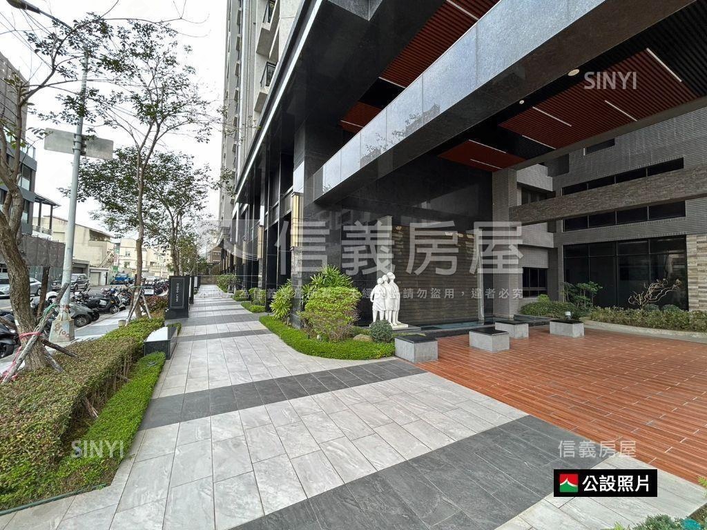 小春日和兩房車位。瑰寶房屋室內格局與周邊環境