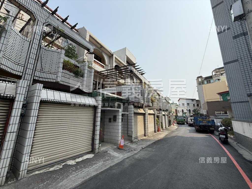 大橋大地坪車庫透天房屋室內格局與周邊環境