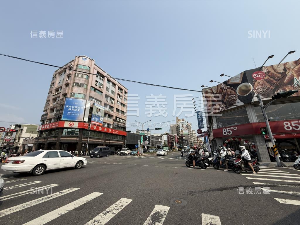 大橋大地坪車庫透天房屋室內格局與周邊環境